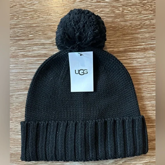 UGG Pom Pom Knit Beanie Hat Light Black Women’s NEW - Picture 4 of 5